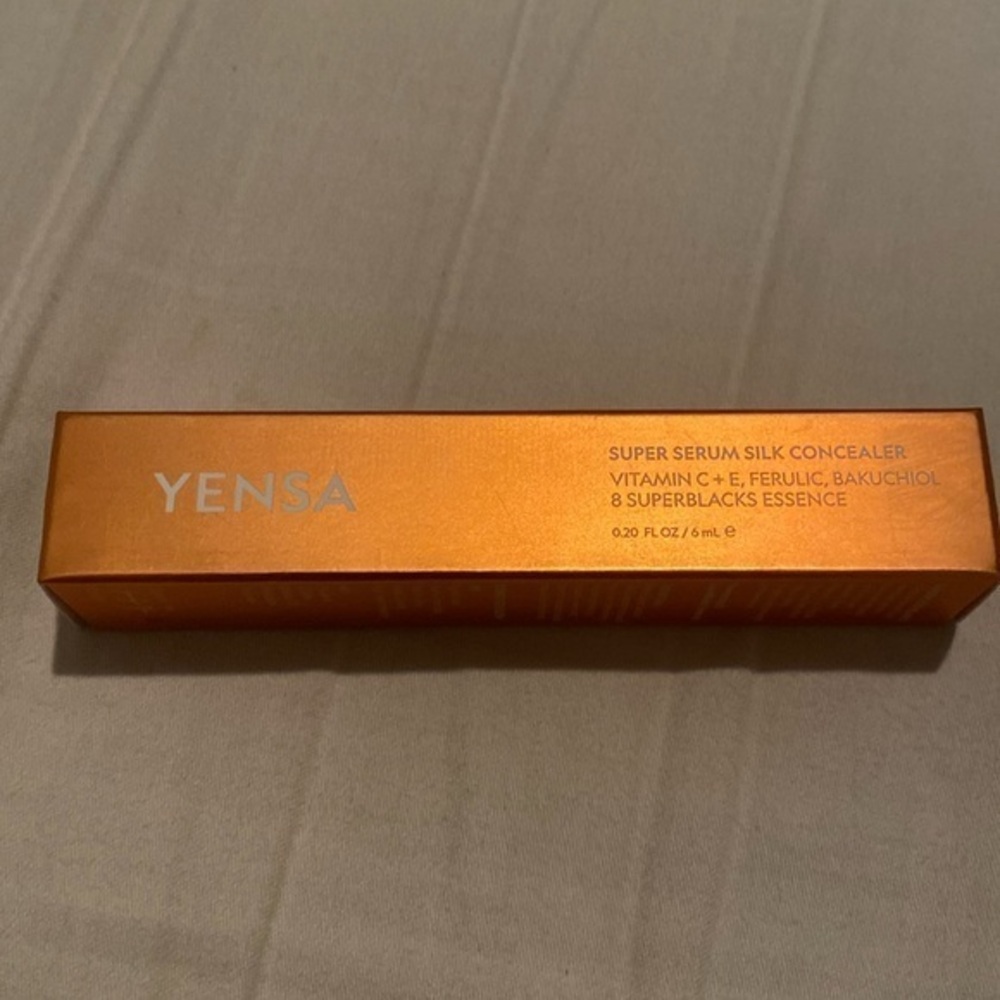 Yensa Super Serum silk concealer